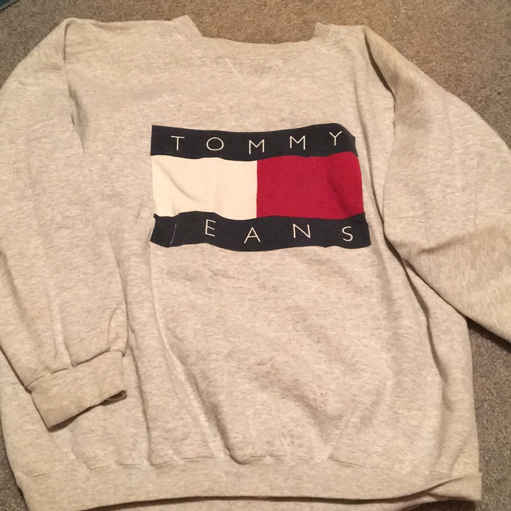 Vintage Tommy Hilfiger sweatshirt